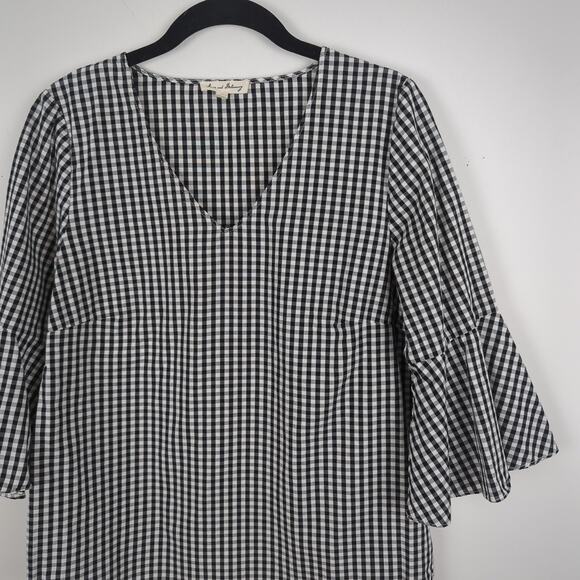 Jane & Delancey Black and White Gingham Half Flutter Sleeve Blouse Size Small - Picture 2 of 4